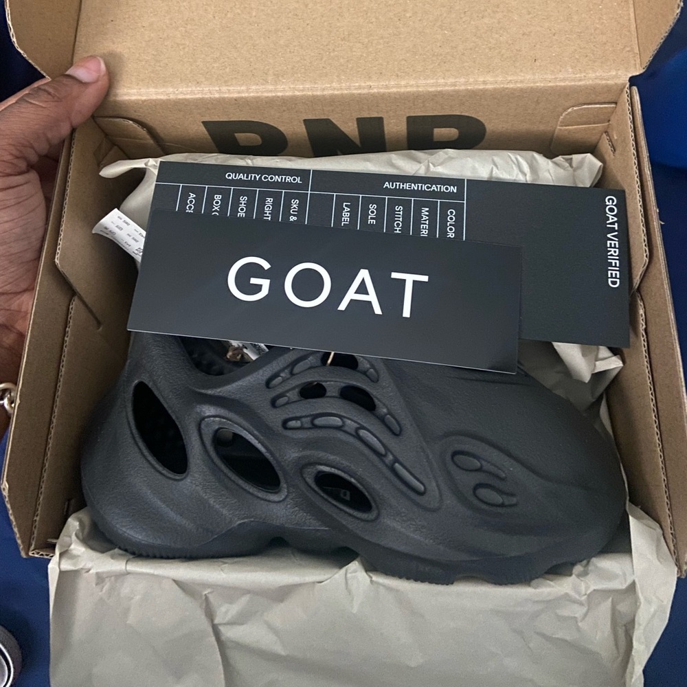 Yeezy toddler form runners